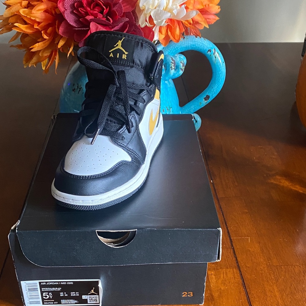 Nike Kids Sneakers - Black, White, and Gold Mid-top